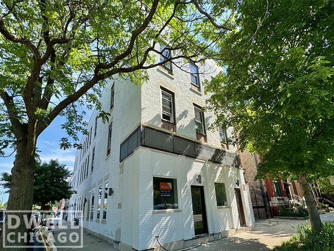 1236 W Hubbard St, Unit 3N