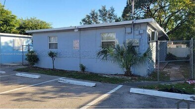 1808 NW 9th St in Fort Lauderdale, FL - Building Photo - Building Photo
