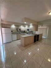 1710 Park Meadows Dr in Ft. Myers, FL - Building Photo - Building Photo