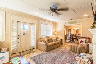 19500 Delmar Dr, Unit SI ID1049723P in Panama City Beach, FL - Building Photo