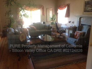 11050 Canyon Dr in San Jose, CA - Building Photo - Building Photo