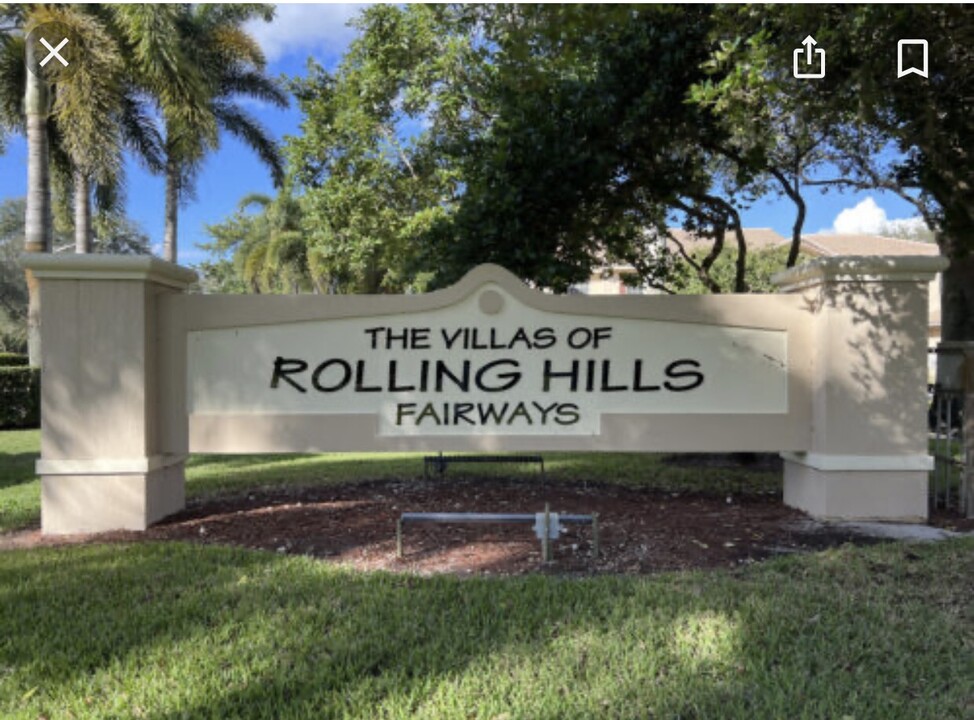 3240 Fairway Cir in Davie, FL - Building Photo