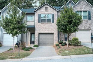 3177 Meadowstone Ln SW in Atlanta, GA - Building Photo