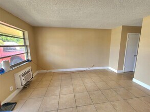 5926 SW 26th St in West Park, FL - Building Photo - Building Photo