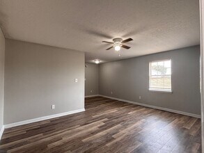218 Kelly Rd in Bowling Green, KY - Building Photo - Building Photo