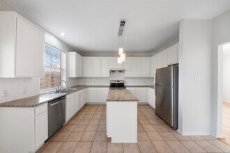 17102 Mountain Crest Dr in Spring, TX - Building Photo - Building Photo