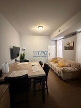 142 Ripley Pl in Elizabeth, NJ - Foto de edificio - Building Photo