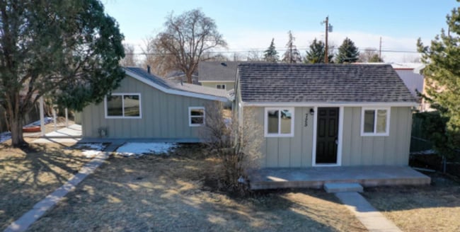 property at 725 McKinley Ave