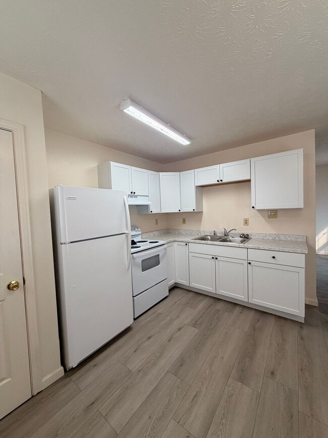 property at 406 Darley Creek