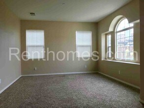 5539 Alexandrine Ct in Oceanside, CA - Building Photo - Building Photo