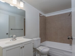 Patricia Apartments in Sarnia, ON - Building Photo - Building Photo