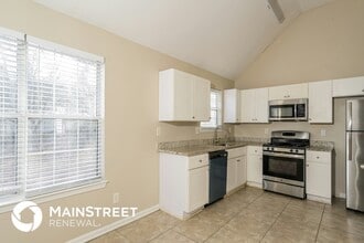 4290 Ward Bluff Ct, Unit 445 in Ellenwood, GA - Foto de edificio - Building Photo