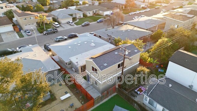 6174 Dorothy Dr in San Diego, CA - Building Photo - Building Photo