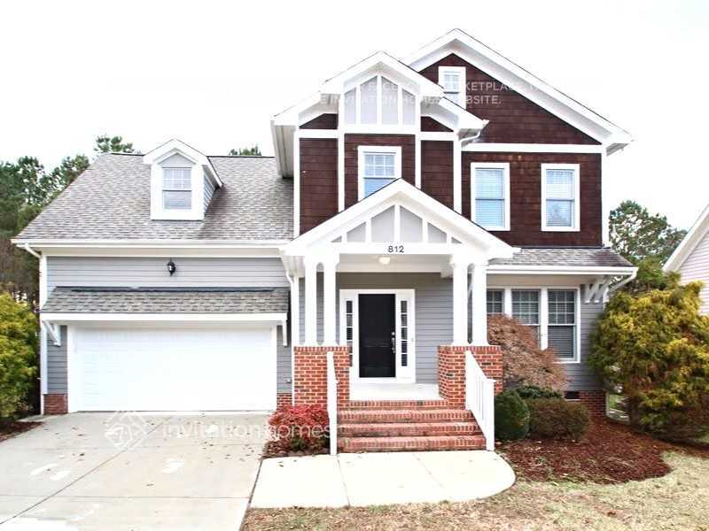 812 Stroud Cir in Wake Forest, NC - Foto de edificio