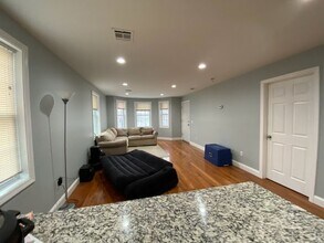 250 Federal St, Unit 1 in Providence, RI - Building Photo - Building Photo