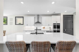 520 Walden Glen Ln in Alpharetta, GA - Building Photo - Building Photo