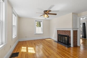 301 S Main St, Unit 3 in Haverhill, MA - Building Photo - Building Photo
