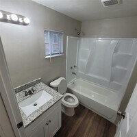 6810 Bleker St photo'