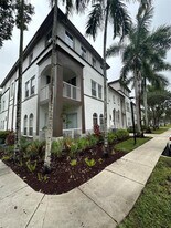 4331 SW 160th Ave in Miramar, FL - Building Photo