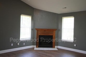 407 Soft Breezes Ln in Spartanburg, SC - Building Photo - Building Photo