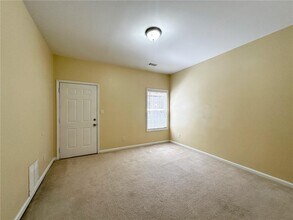 2282 Spin Drift Way in Lawrenceville, GA - Building Photo - Building Photo
