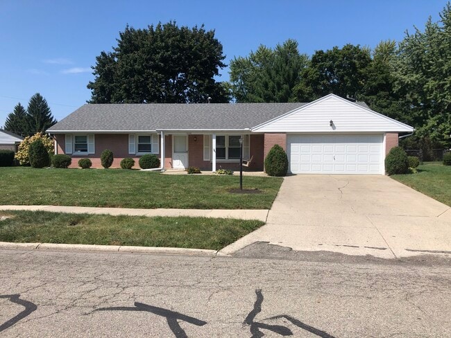 property at 1240 Crestview Dr