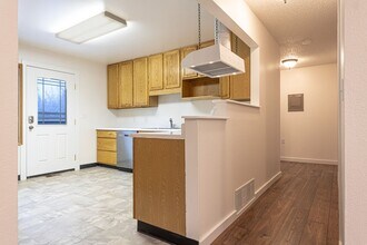 1183 O'Neal Rd in North Pole, AK - Building Photo - Building Photo