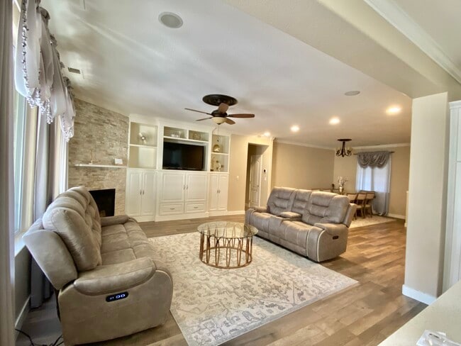property at 8654 N Heartland Way
