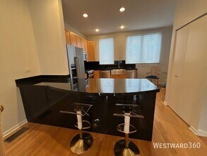 1801 W Winnemac Ave in Chicago, IL - Building Photo - Building Photo