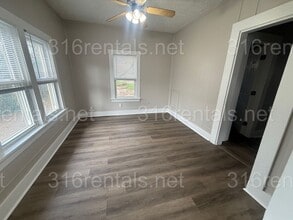 305 N Spruce St in Wichita, KS - Building Photo - Building Photo