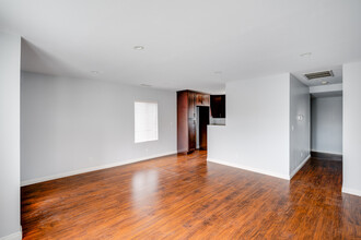 8241 Vantage Ave, Unit 8241 in North Hollywood, CA - Building Photo - Building Photo