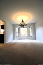 6895 Indian Creek Dr in West Bloomfield Township, MI - Building Photo - Building Photo