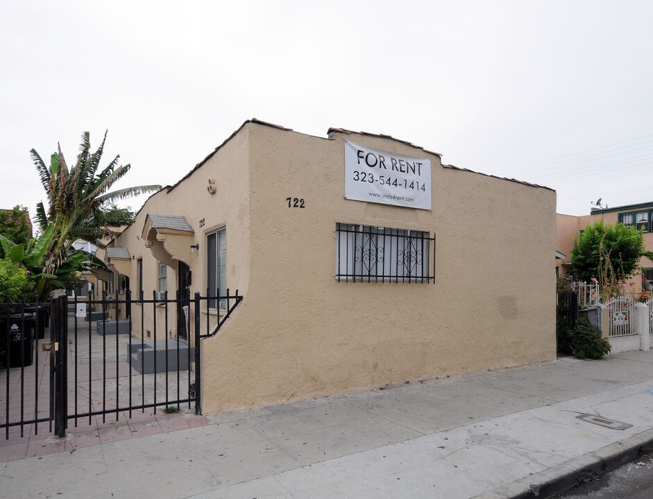 722 W 43rd St in Los Angeles, CA - Building Photo