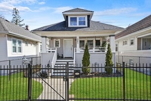 1251 N PARKSIDE Ave in Chicago, IL - Building Photo
