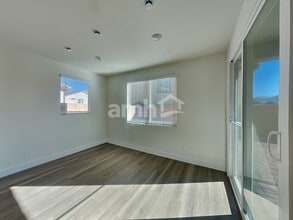 8935 Dwarf Chin Ave in Las Vegas, NV - Foto de edificio - Building Photo