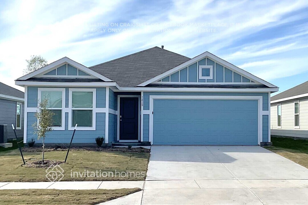 1418 Cherrybark Dr in Princeton, TX - Foto de edificio