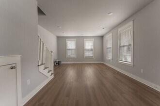 398 E 10th St in Fayetteville, AR - Building Photo - Building Photo