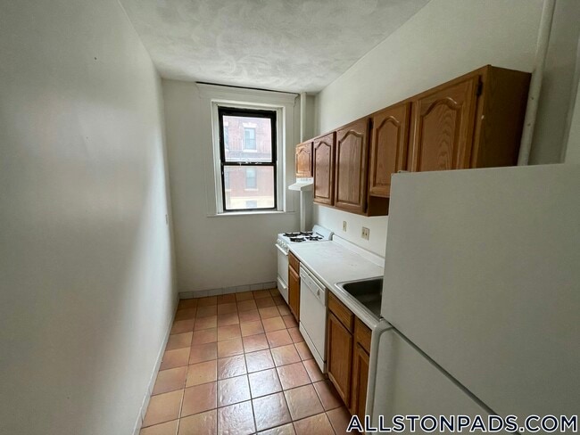 1254 Commonwealth Ave