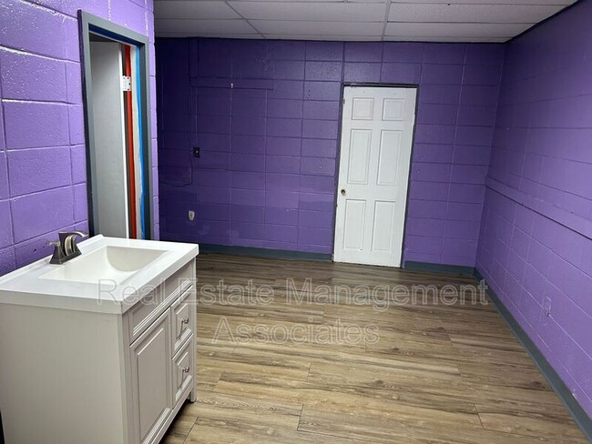 454 W Solomon St in Griffin, GA - Building Photo - Building Photo