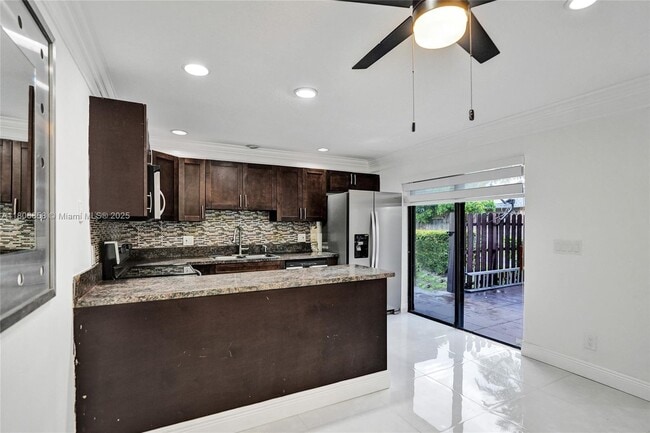 7947 Tam Oshanter Blvd in North Lauderdale, FL - Building Photo - Building Photo