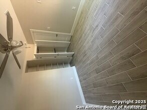 1629 W Wildwood Dr in San Antonio, TX - Building Photo - Building Photo