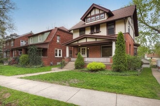64 John Ball Park Dr NW in Grand Rapids, MI - Building Photo - Building Photo