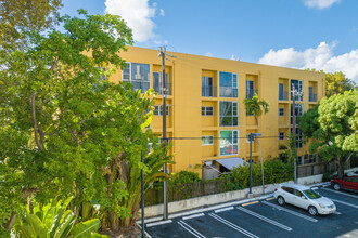 Grove House Lofts in Miami, FL - Building Photo - Building Photo