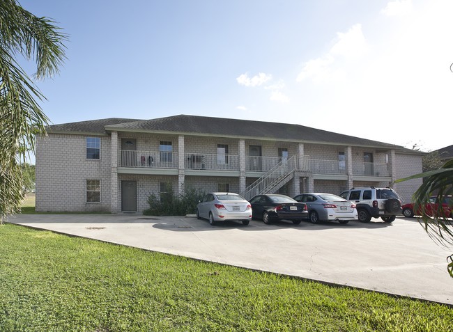 2521 Chuparosa Ct in Harlingen, TX - Foto de edificio - Building Photo