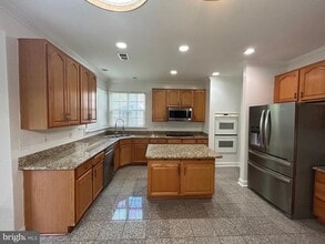 46728 Hollow Mountain Pl in Sterling, VA - Building Photo - Building Photo