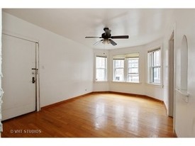 3325-3335 W 61st Pl in Chicago, IL - Building Photo - Interior Photo