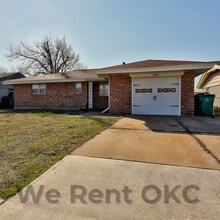 1332 SW 77th Pl in Oklahoma City, OK - Building Photo - Building Photo