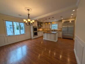 449 Van Buren St in Ridgewood, NJ - Foto de edificio - Building Photo