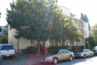 410 Bellevue Ave in Oakland, CA - Building Photo - Building Photo