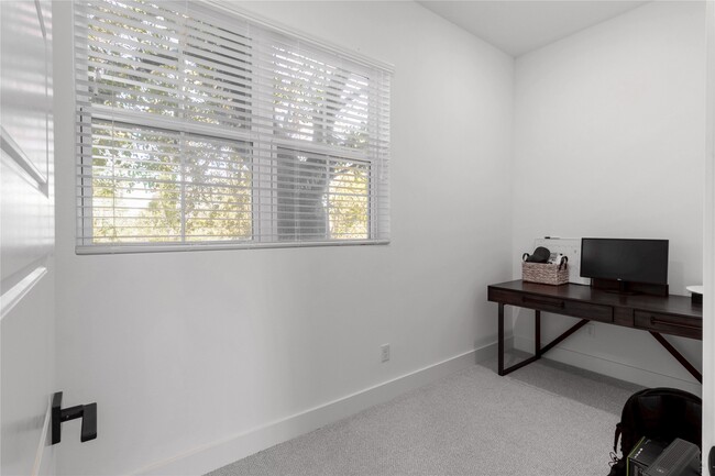 property at 1404 Mansfield St